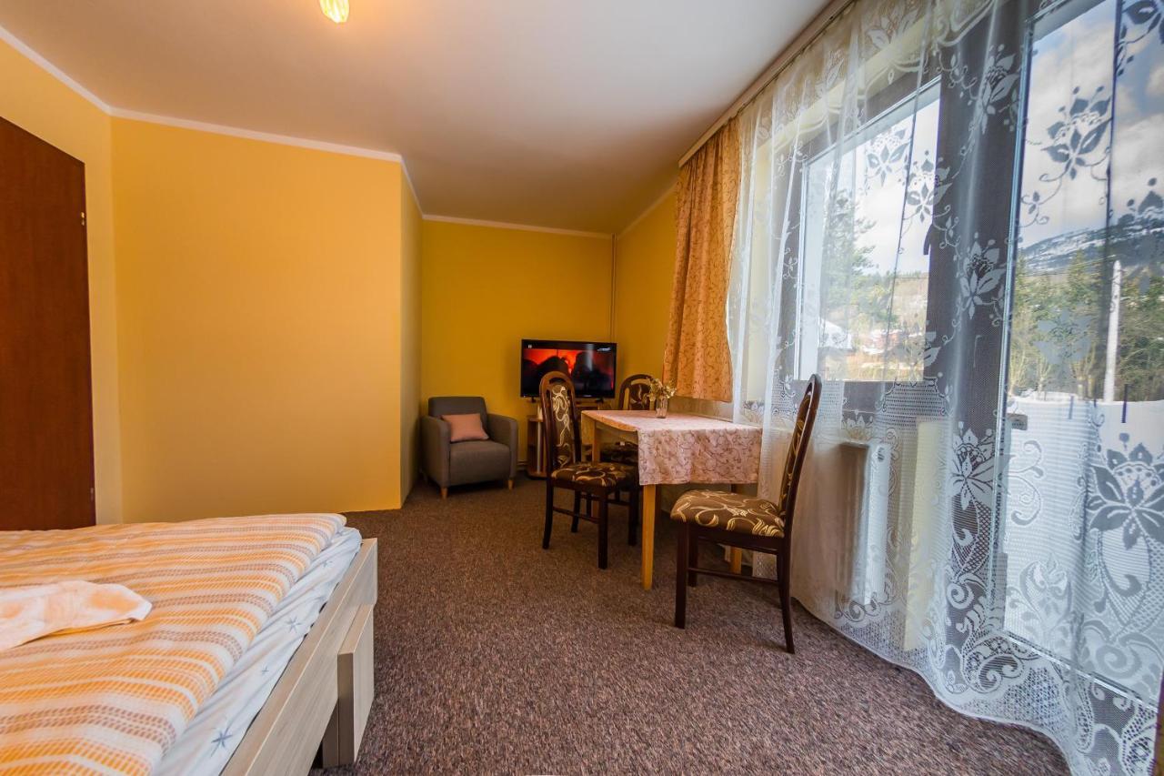 Willa Przy Deptaku Appartement Szczyrk Buitenkant foto