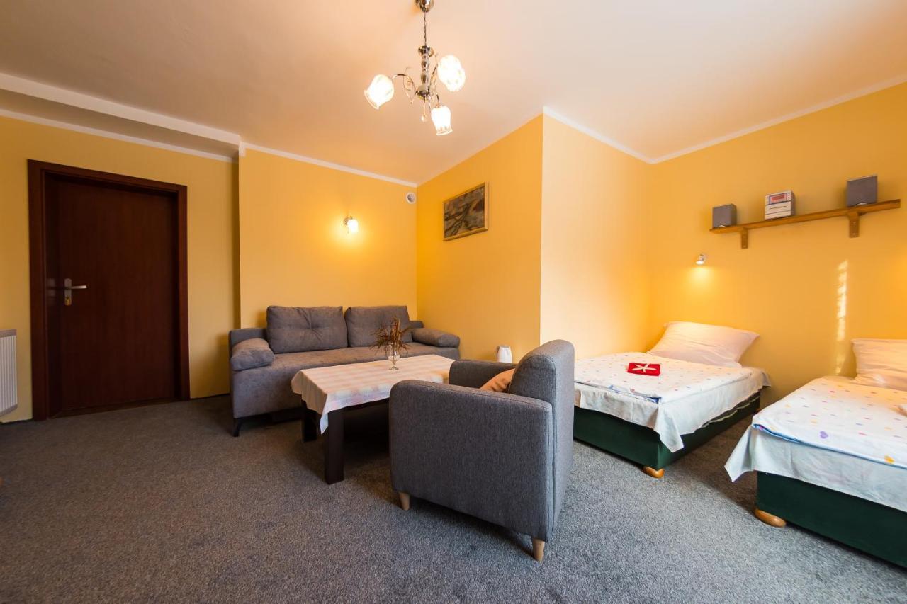 Willa Przy Deptaku Appartement Szczyrk Buitenkant foto