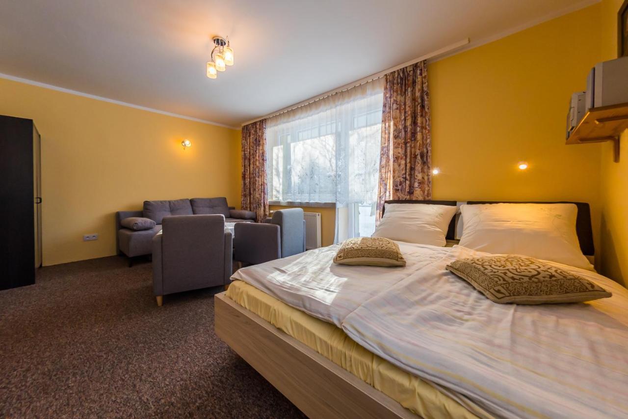 Willa Przy Deptaku Appartement Szczyrk Buitenkant foto