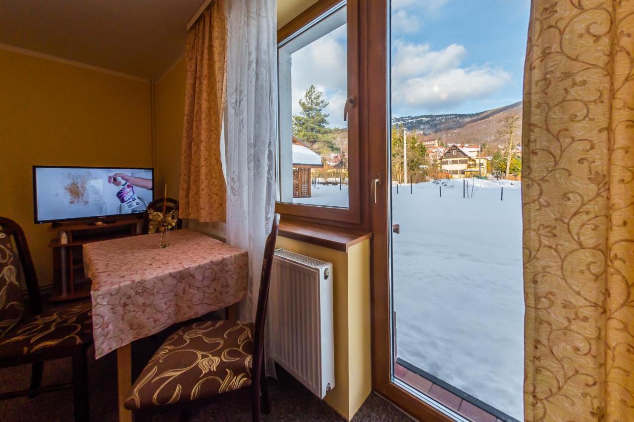 Willa Przy Deptaku Appartement Szczyrk Buitenkant foto