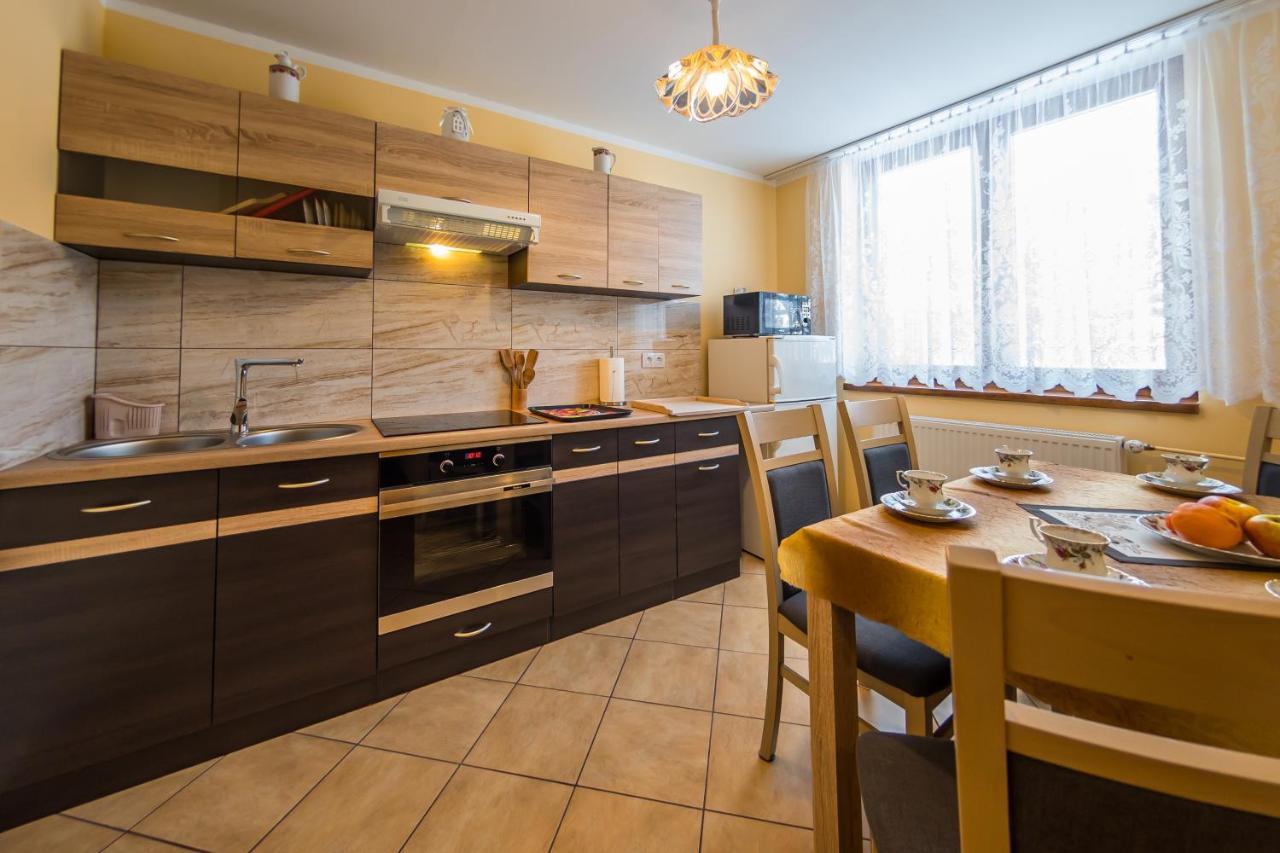 Willa Przy Deptaku Appartement Szczyrk Buitenkant foto